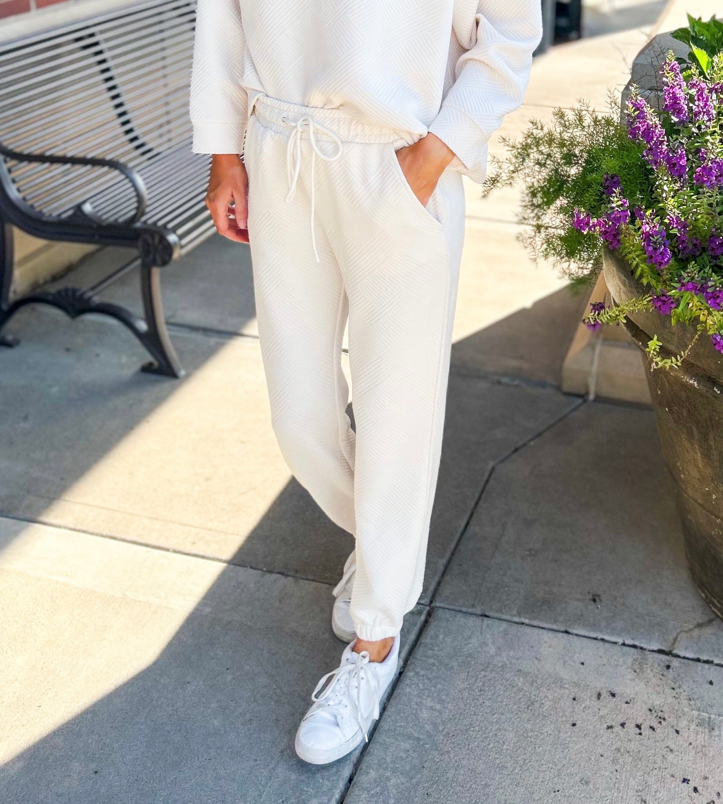 Mallorie Textured High Rise Joggers (Cream)