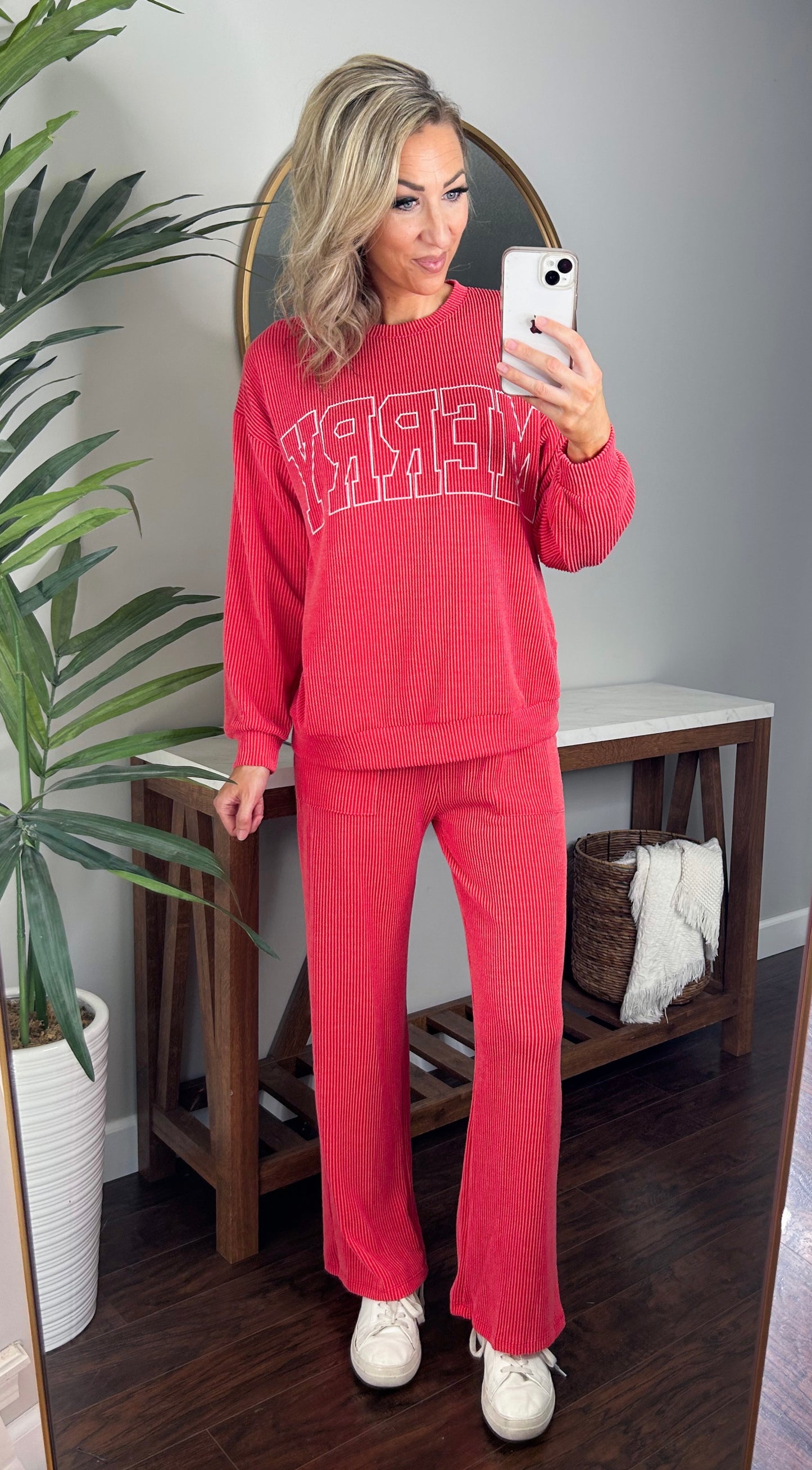 MERRY Ribbed Long Sleeve Sweatshirt