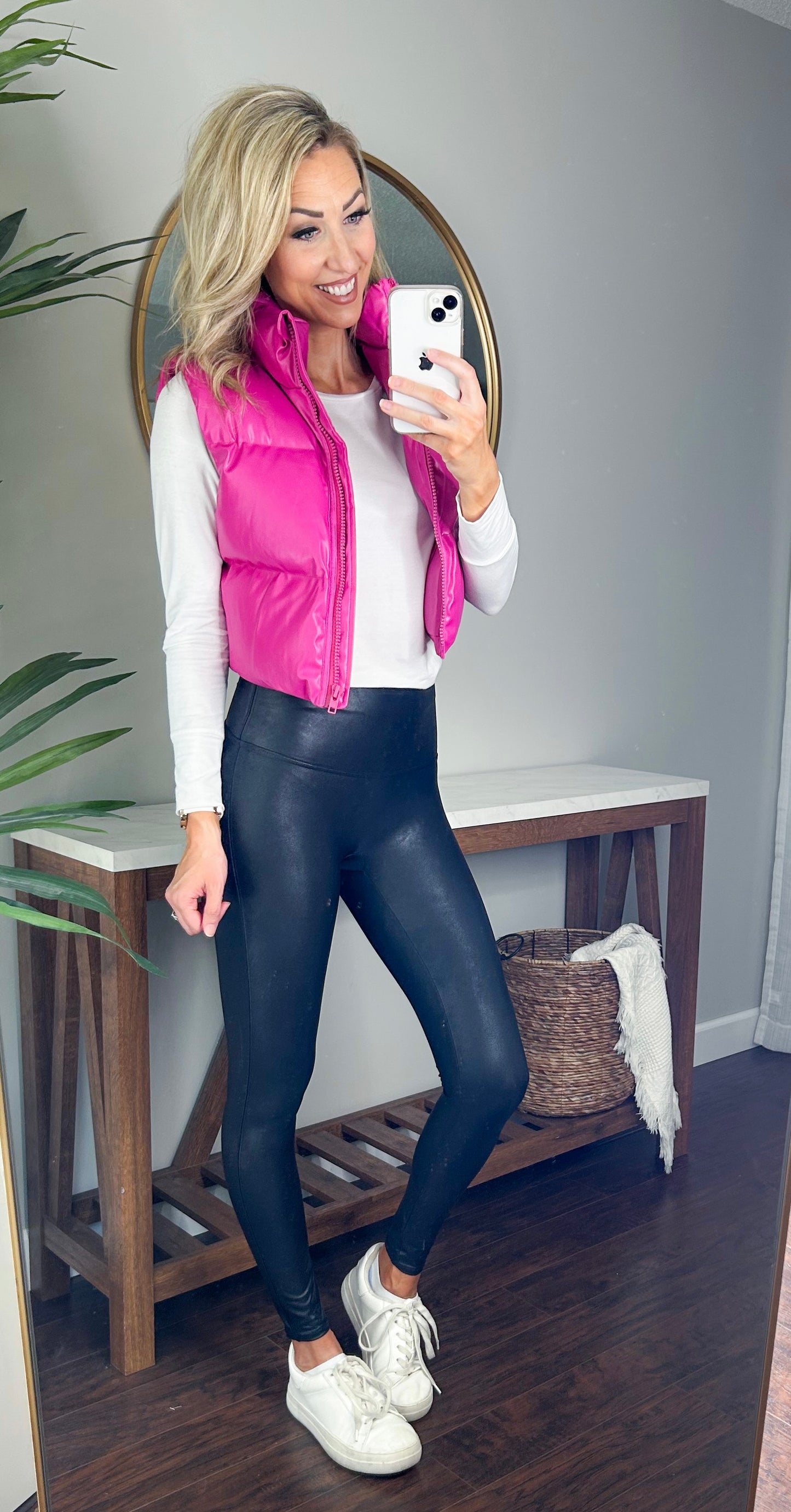 Deela Cropped Puffer Vest