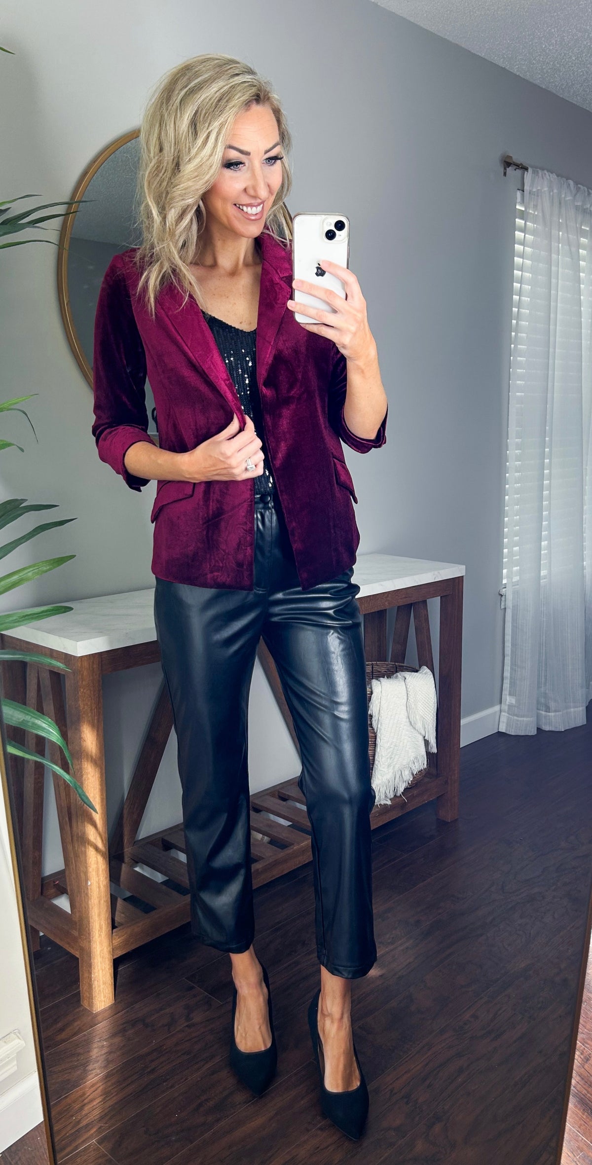 She Knows It Velvet Rouched Sleeve Blazer (Burgundy)