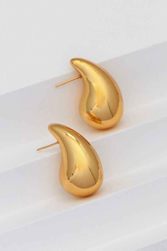 Tear Drop Gold Earrings