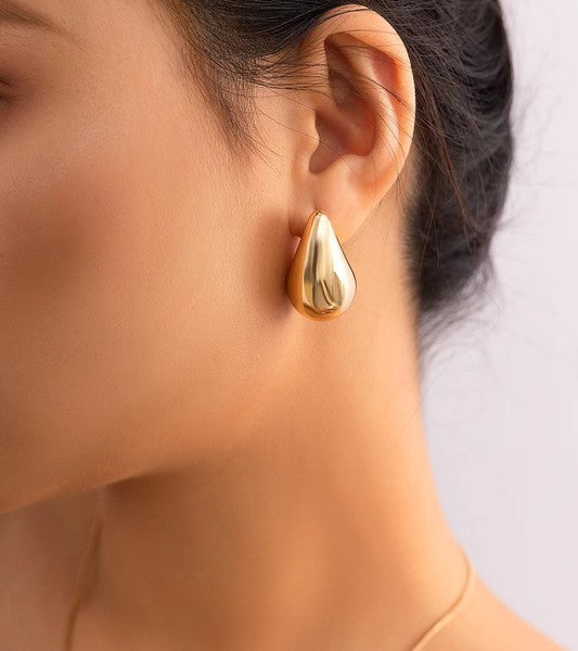 Tear Drop Gold Earrings