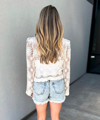 Gabi Flower Pattern Crochet Cropped Cardigan