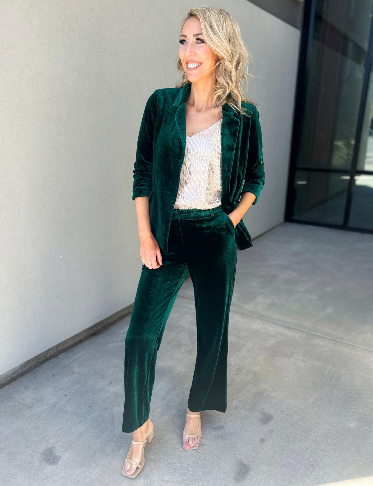 She Knows It Velvet Elastic Waist Pants (Hunter Green)