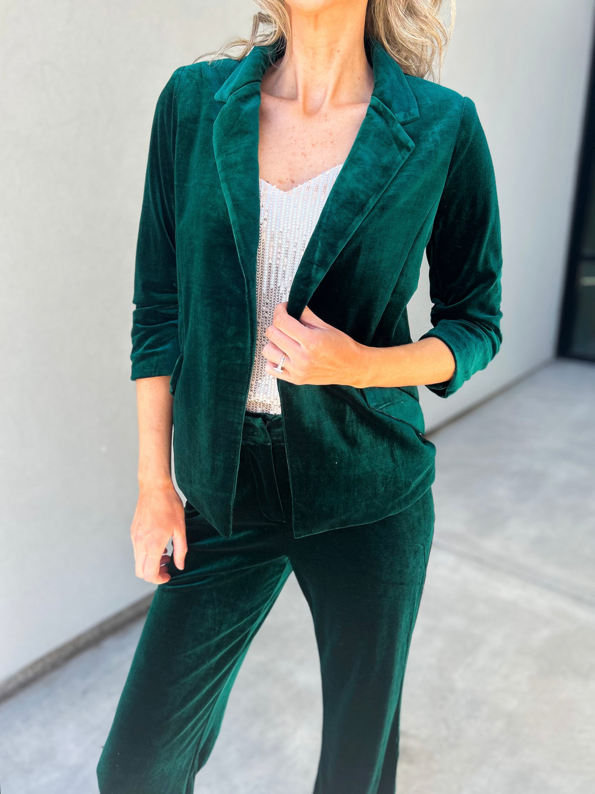 She Knows It Velvet Floral Lined Blazer (Hunter Green)