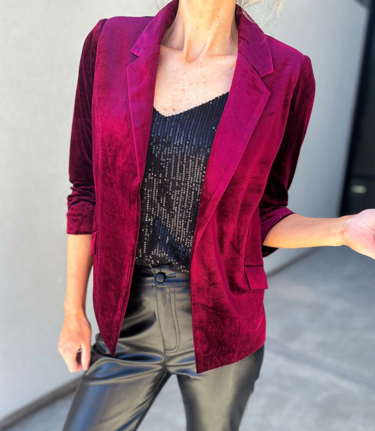 She Knows It Velvet Rouched Sleeve Blazer (Burgundy)