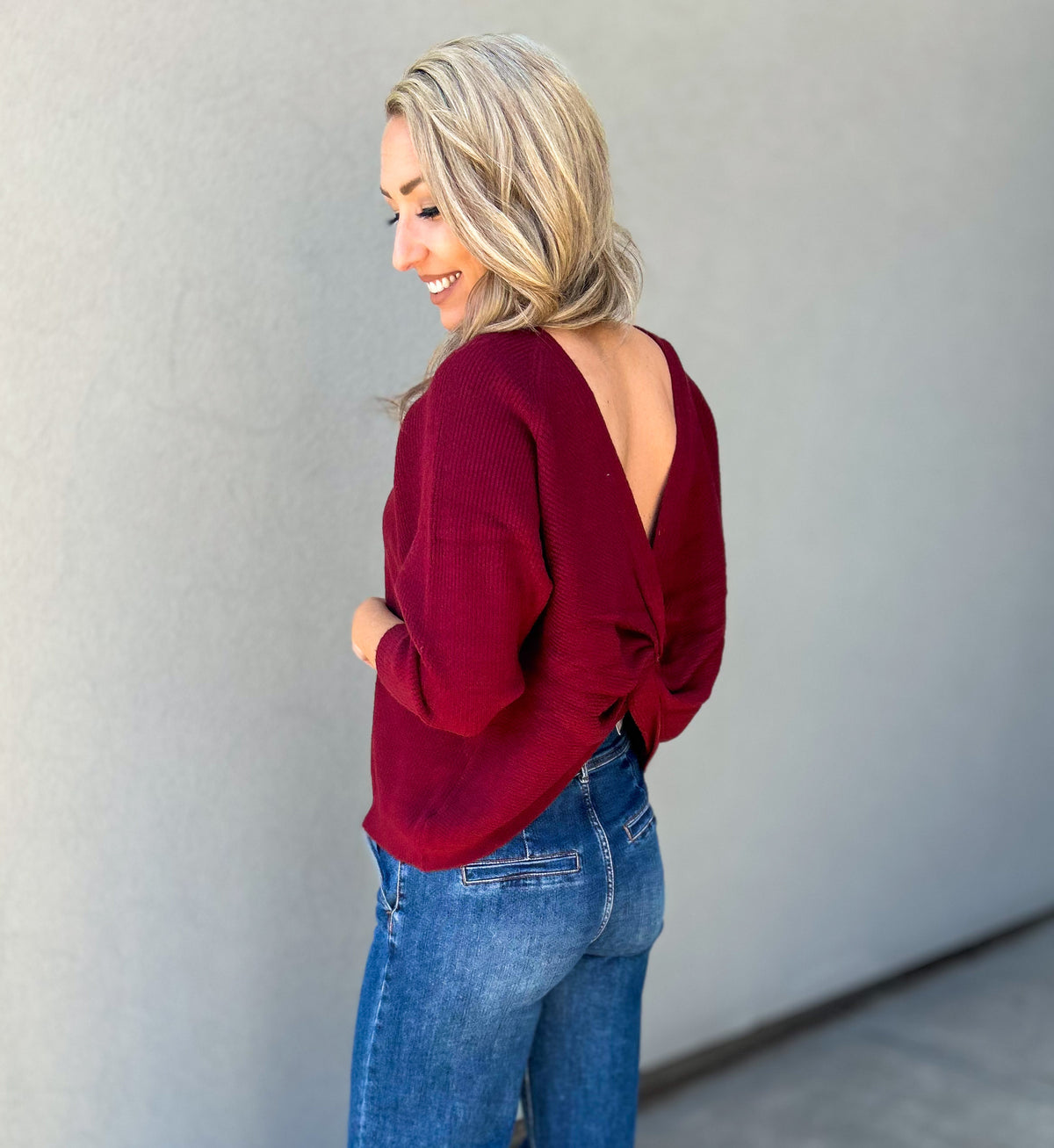 Twist Convertible Sweater (Sangria)