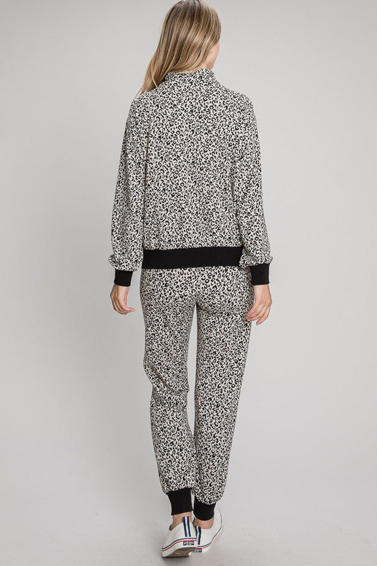 Camil Leopard Joggers