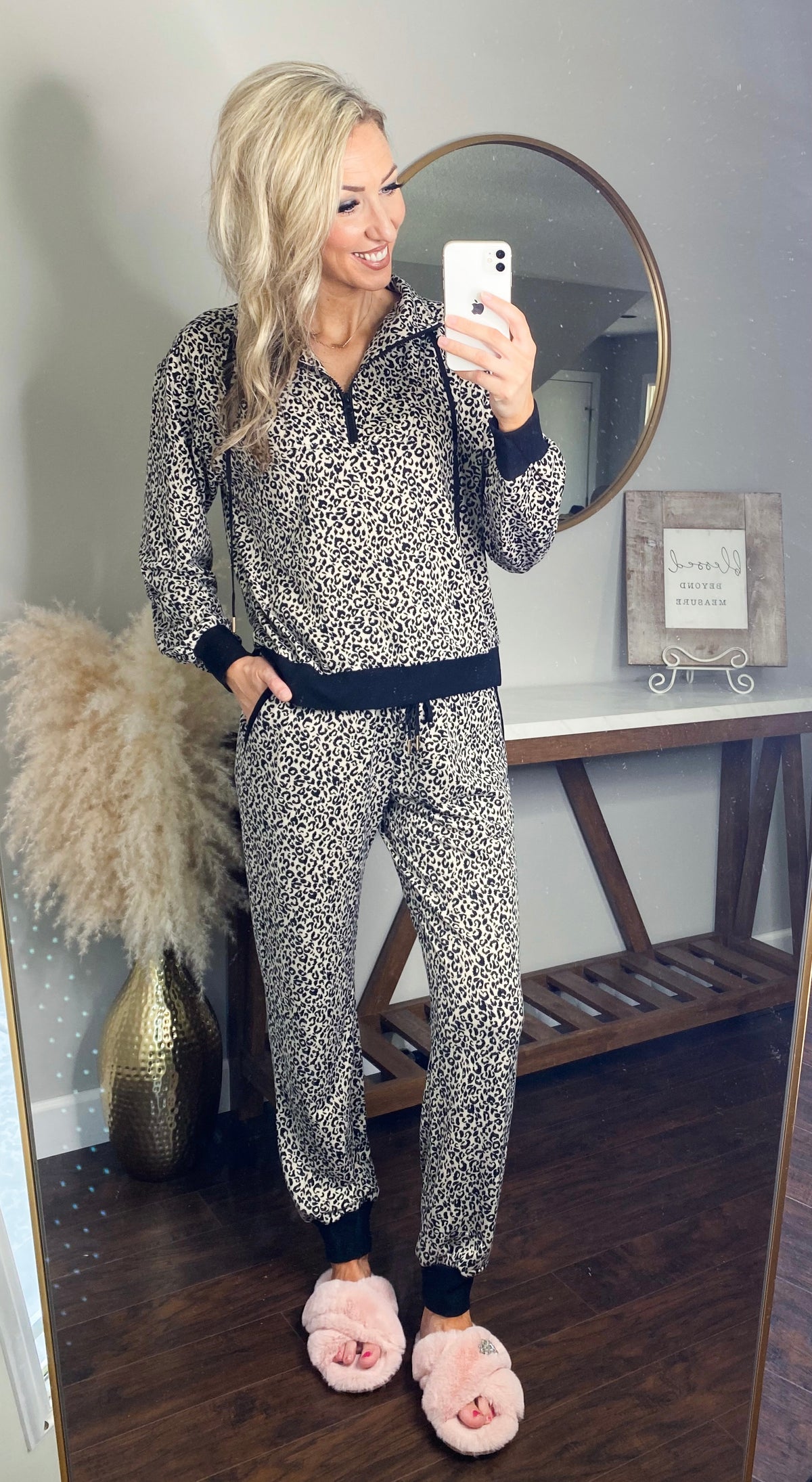 Camil Leopard Joggers