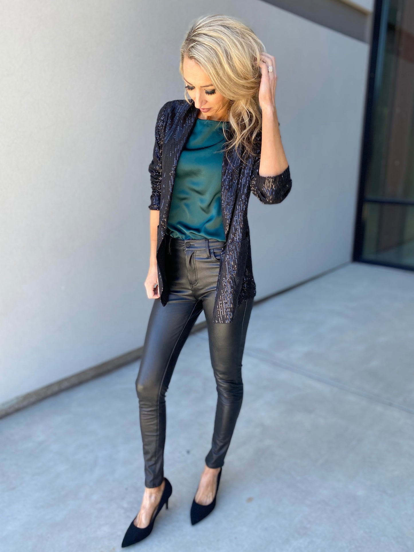 Nayla Oversized Sequin Blazer (Black)
