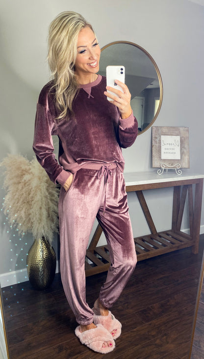 Bevie Velvet Joggers