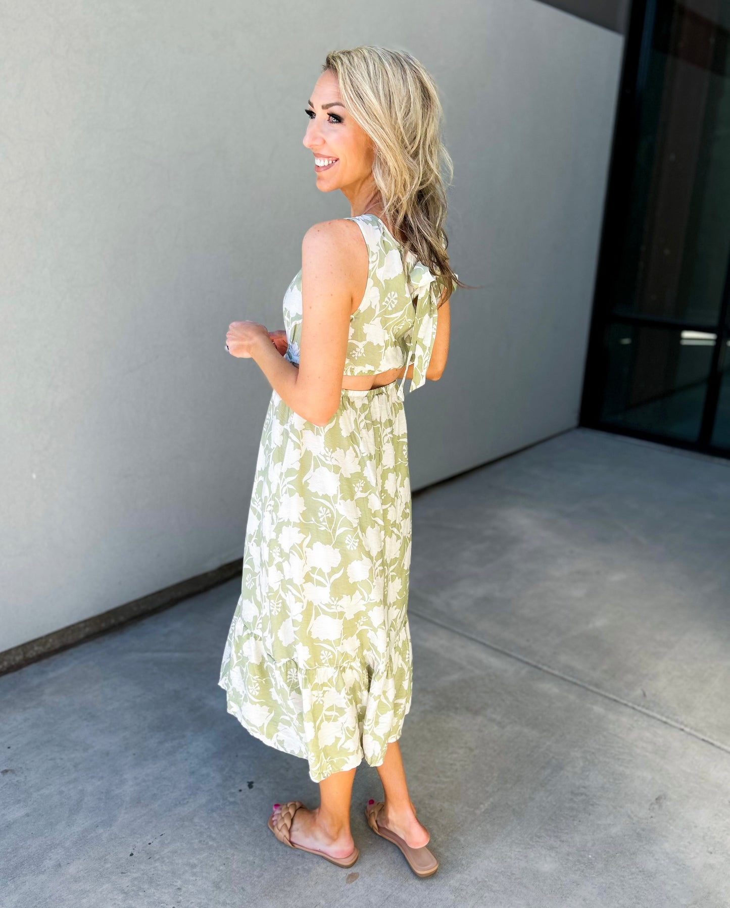 Julissa Back Cut Out Floral Midi Dress