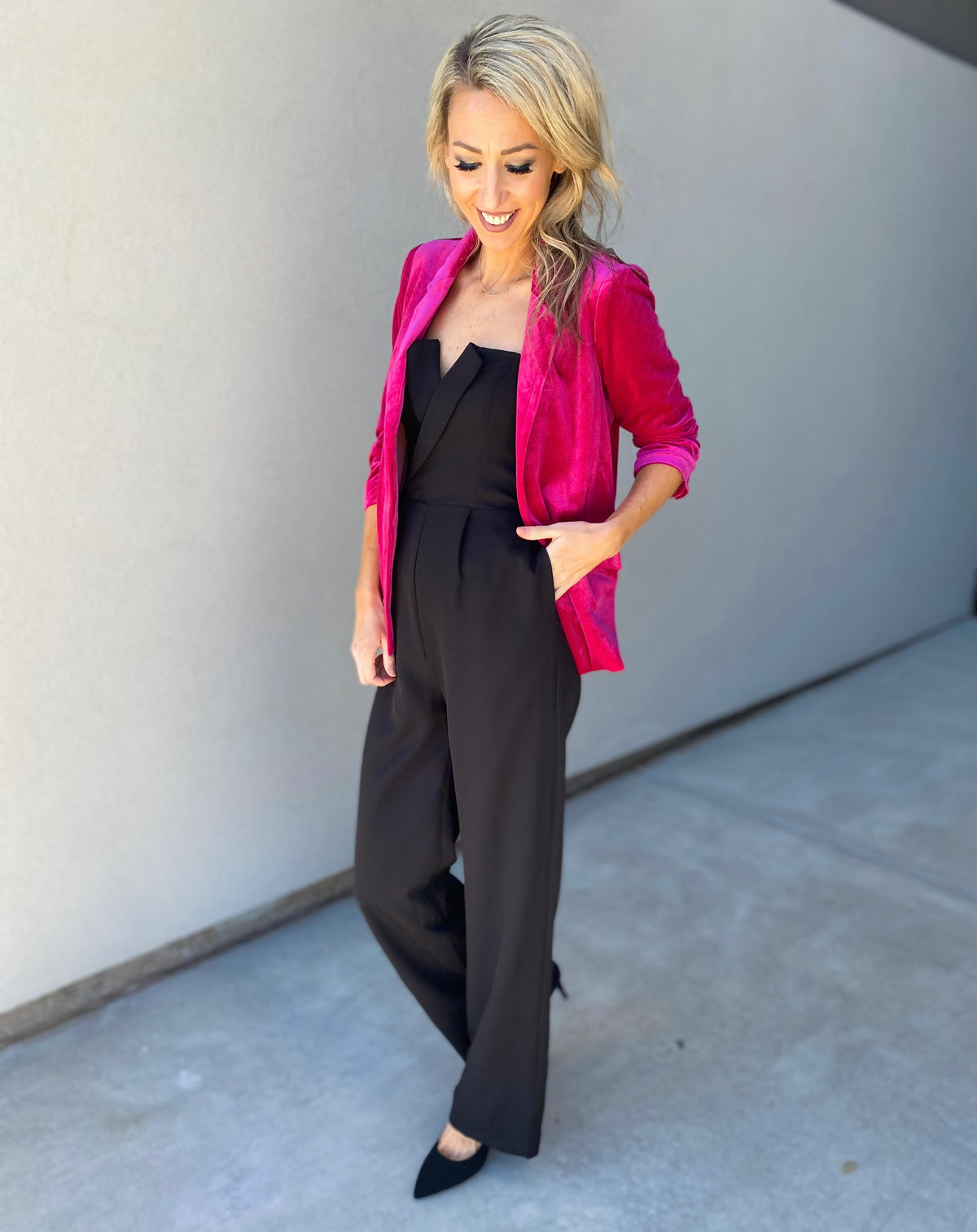 She Knows It Velvet Rouched Sleeve Blazer (Magenta)